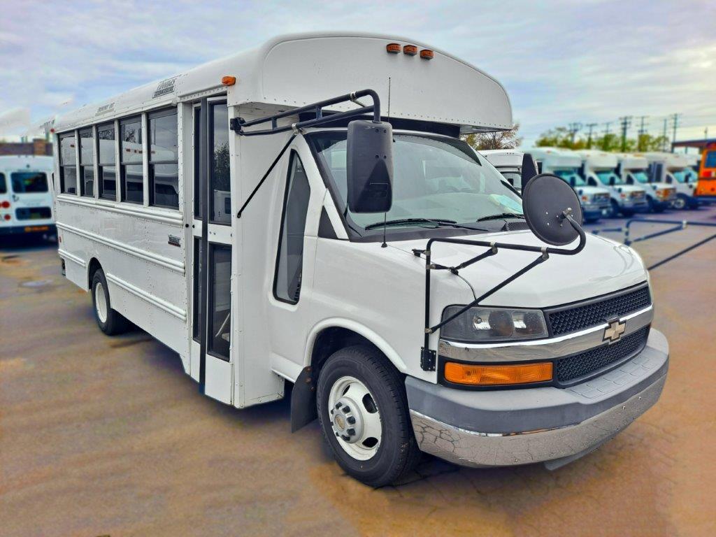 2010 Thomas Shuttle Bus