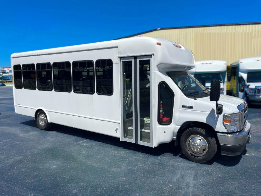 2026 Starcraft MVP Shuttle Bus