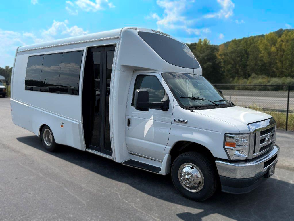 2021 Berkshire U24 Shuttle Bus