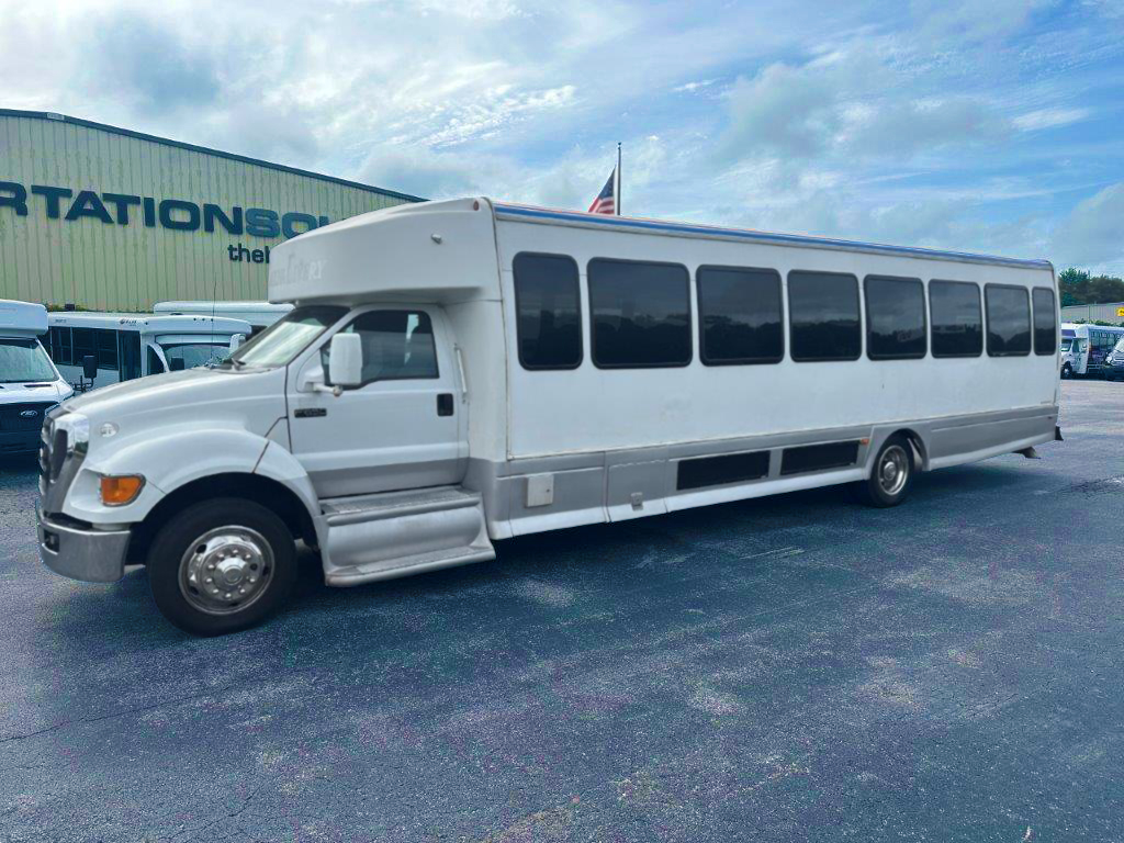 2015 Starcraft XLT Coach