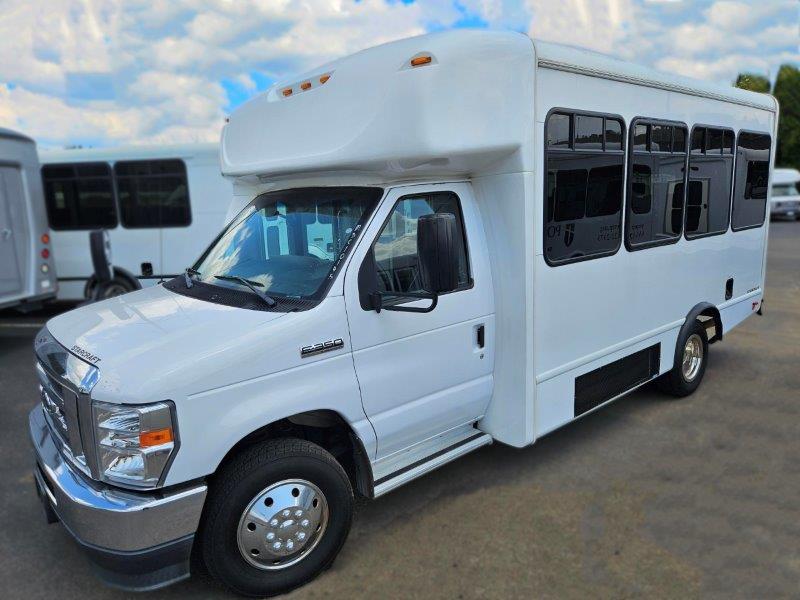 2021 Starcraft Allstar Shuttle Bus