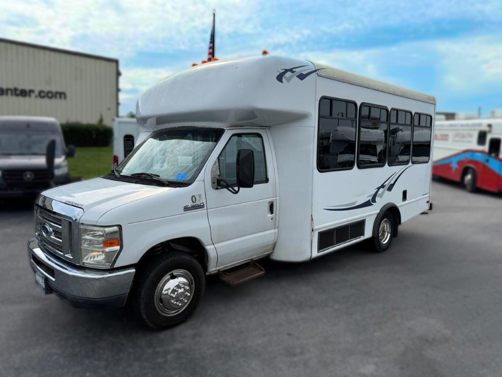 2008 Starcraft Allstar Shuttle Bus