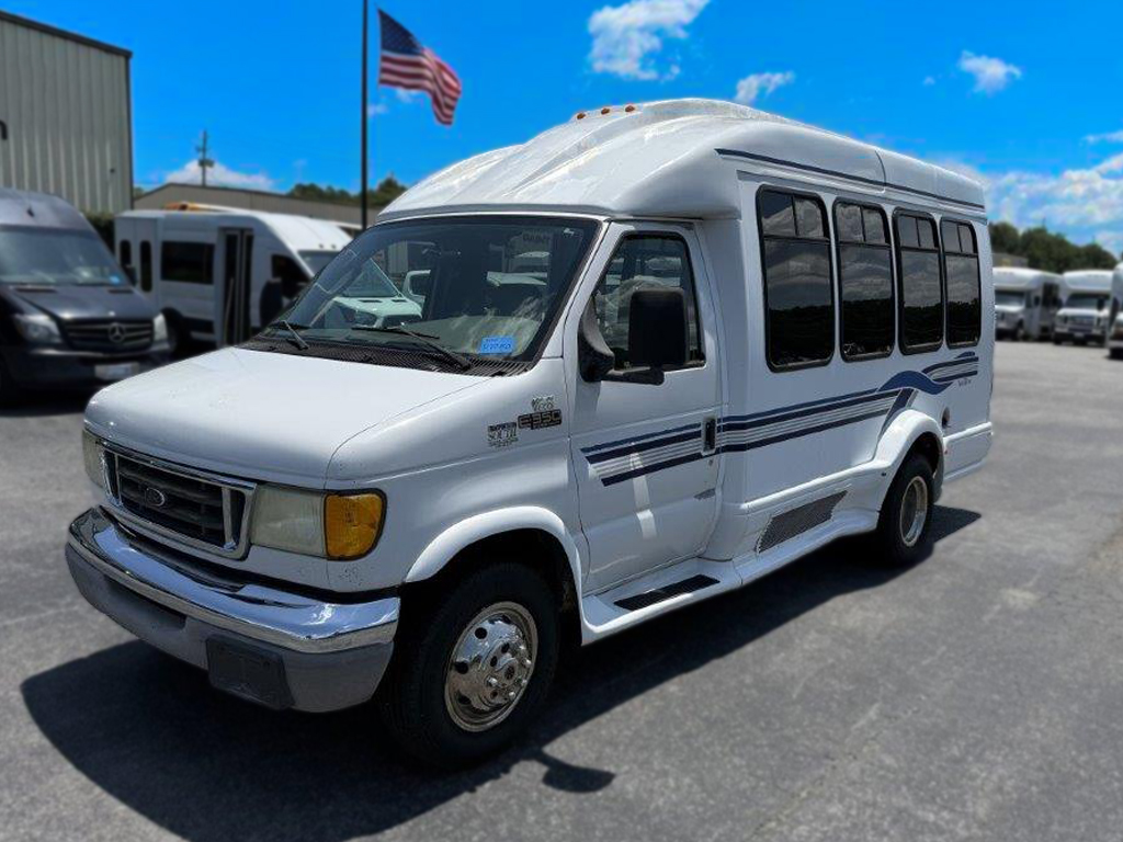 2003 Turtle Top Vanterra Shuttle Bus