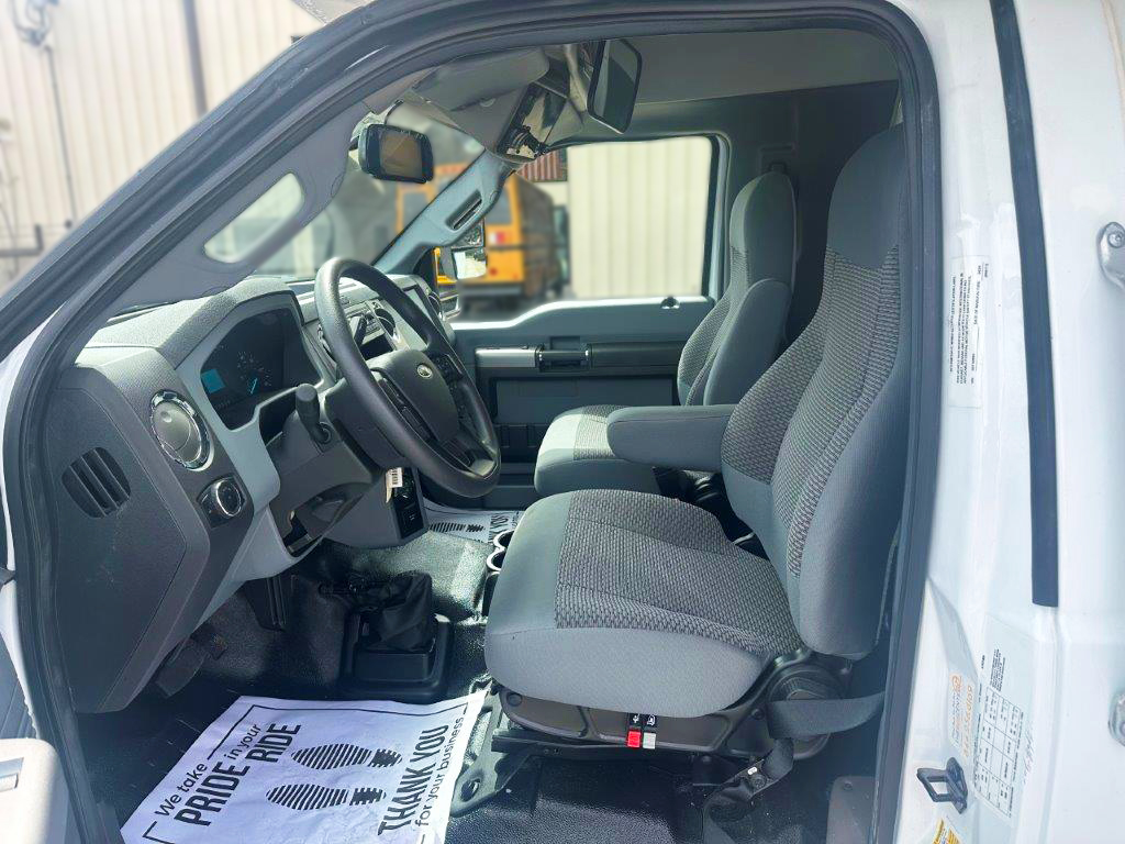 2026 Starcraft PVT Shuttle Bus