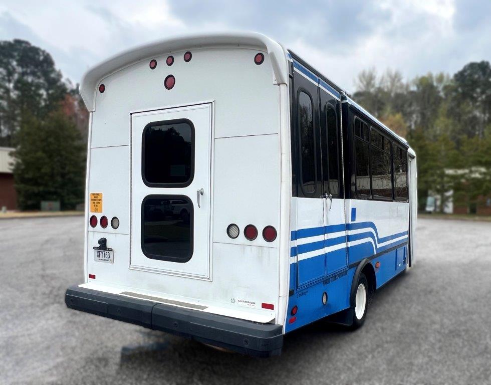 2013 Champion Defender Shuttle Bus