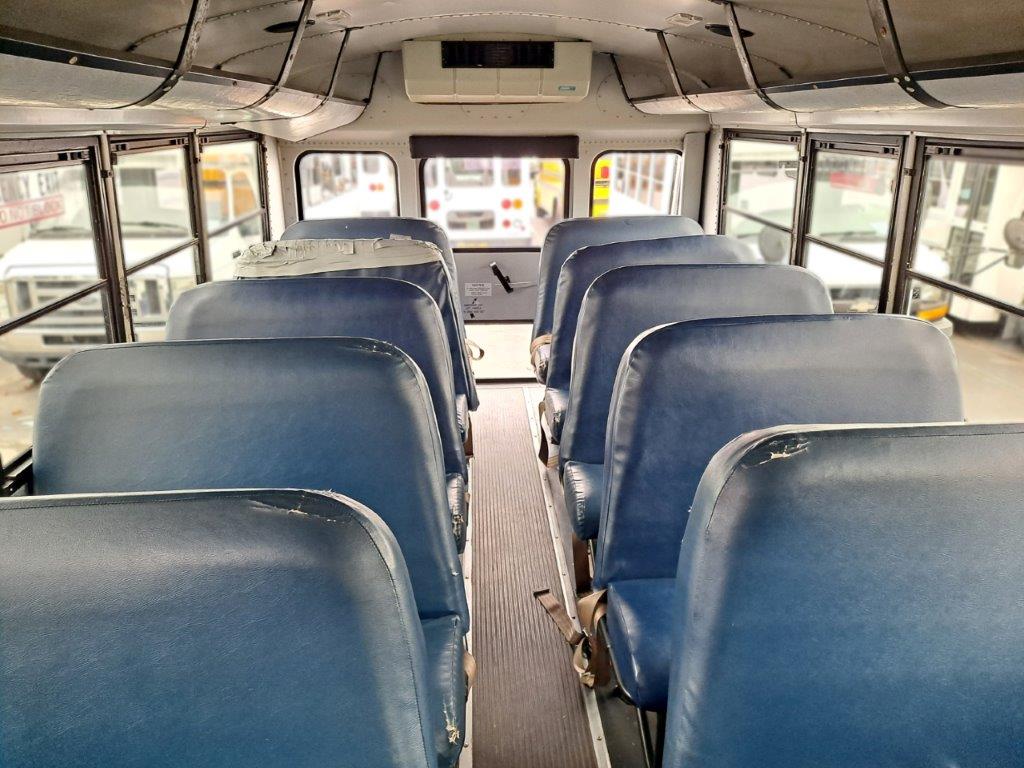 2010 Thomas Shuttle Bus