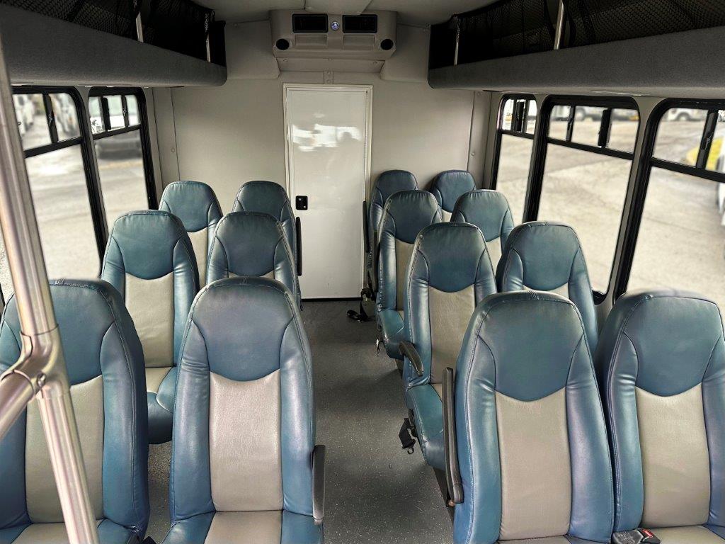 2014 Starcraft Allstar Shuttle Bus