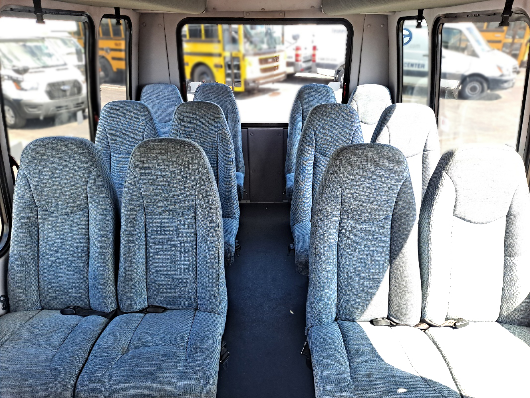 2016 Starcraft Starquest Shuttle Bus