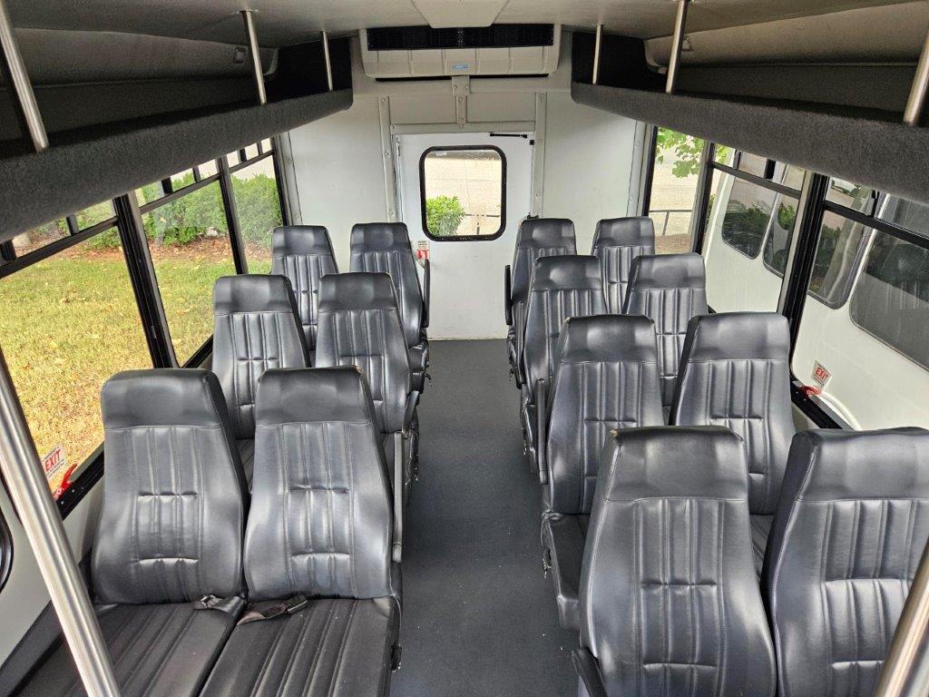 2022 Starcraft Allstar Shuttle Bus