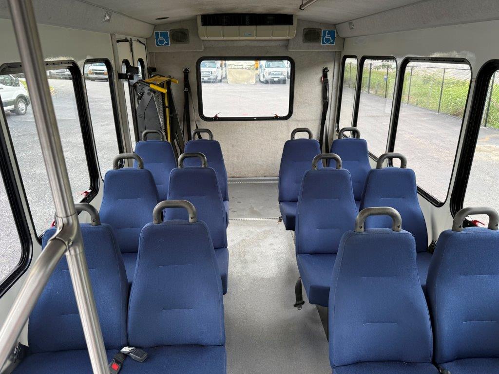 2012 Starcraft Allstar Shuttle Bus