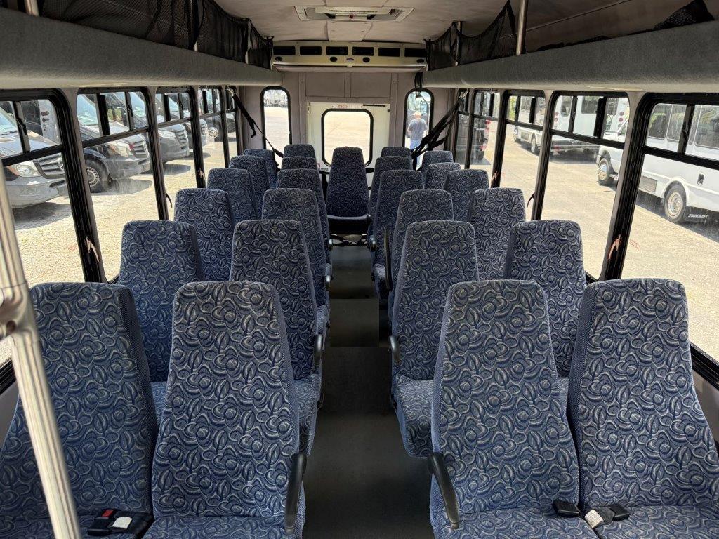 2010 Starcraft Allstar Shuttle Bus