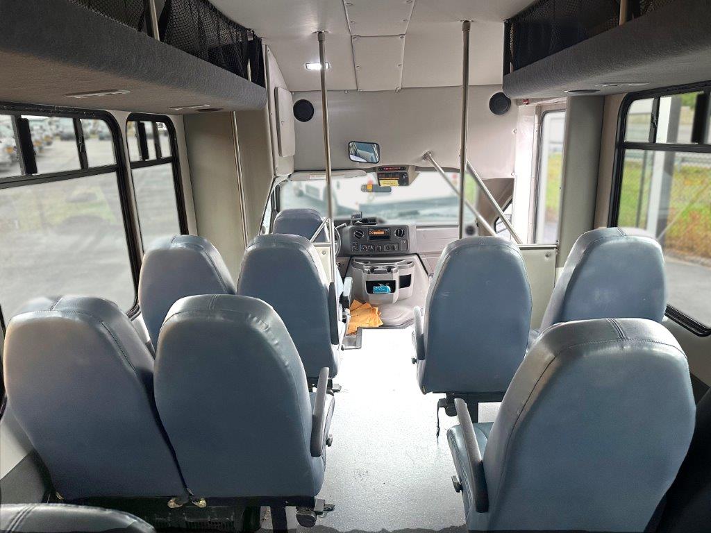 2014 Starcraft Allstar Shuttle Bus