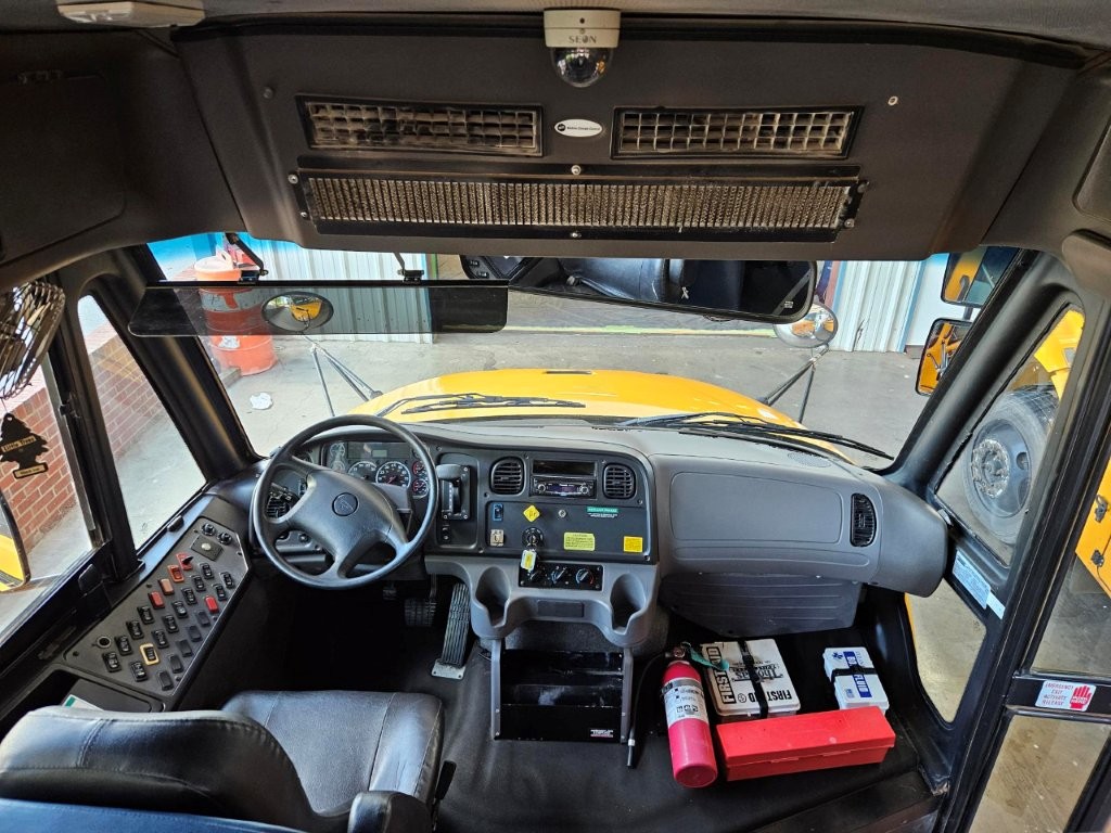 2016 Thomas School Bus