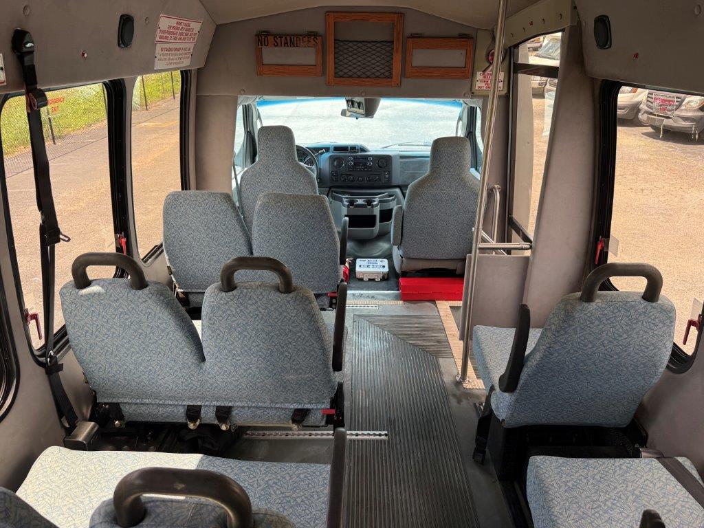 2011 Turtle Top Vanterra Shuttle Bus