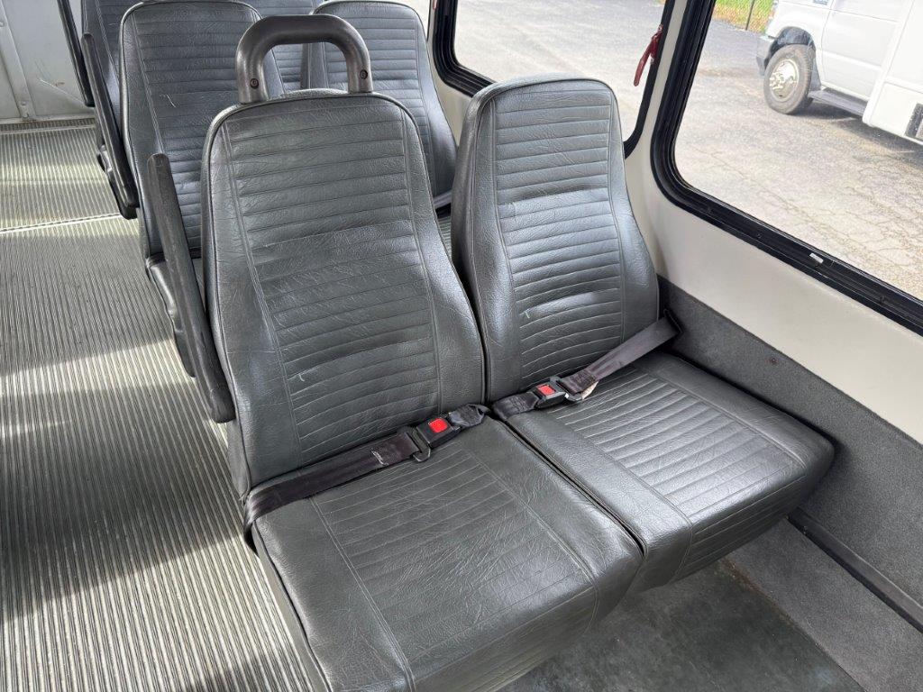 2010 Starcraft Allstar Shuttle Bus