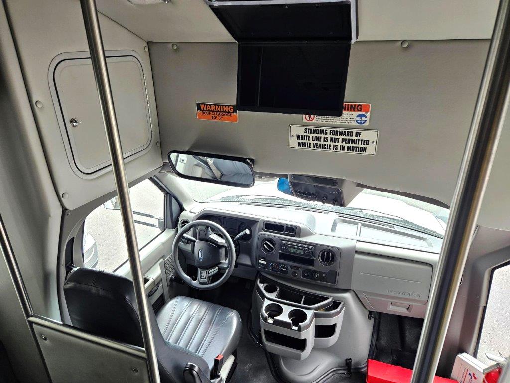 2022 Starcraft Allstar Shuttle Bus