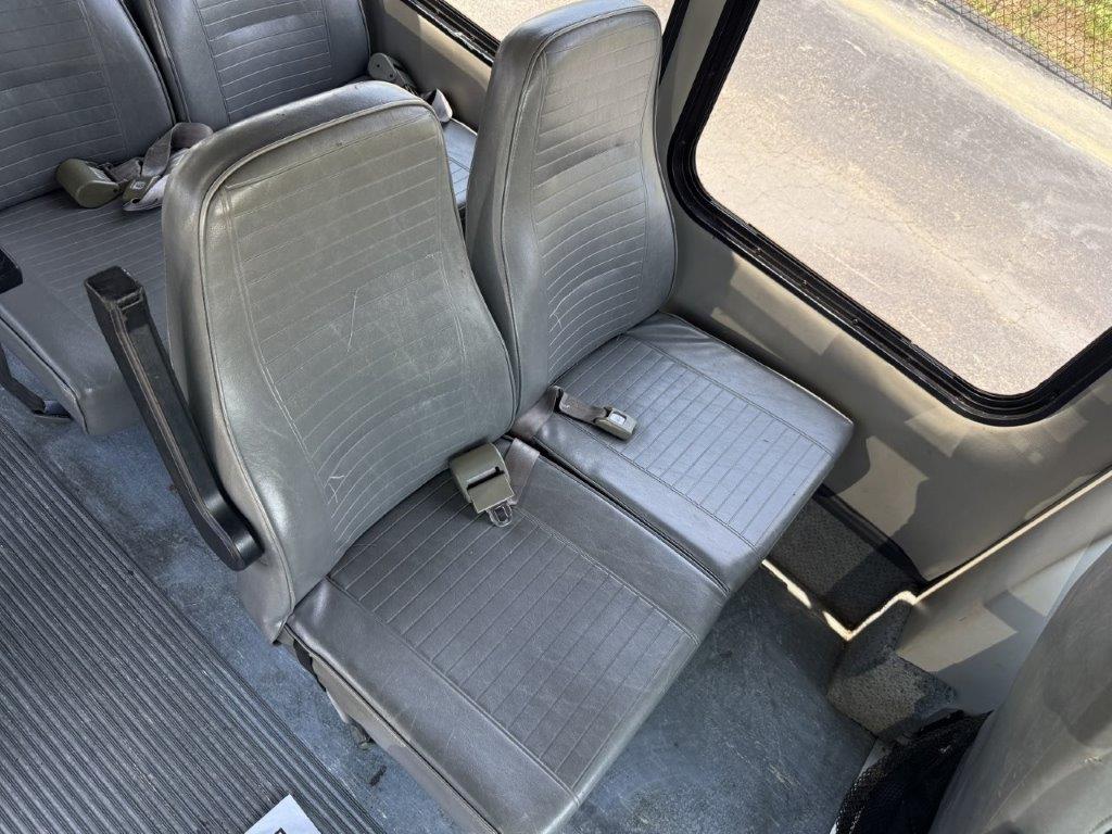 2003 Turtle Top Vanterra Shuttle Bus