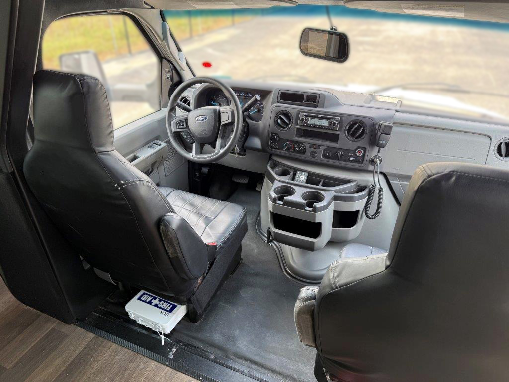 2021 Berkshire U24 Shuttle Bus