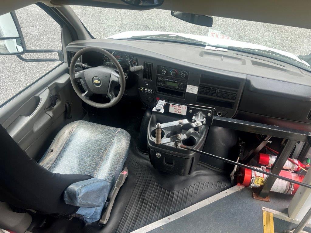 2013 Champion Defender Shuttle Bus