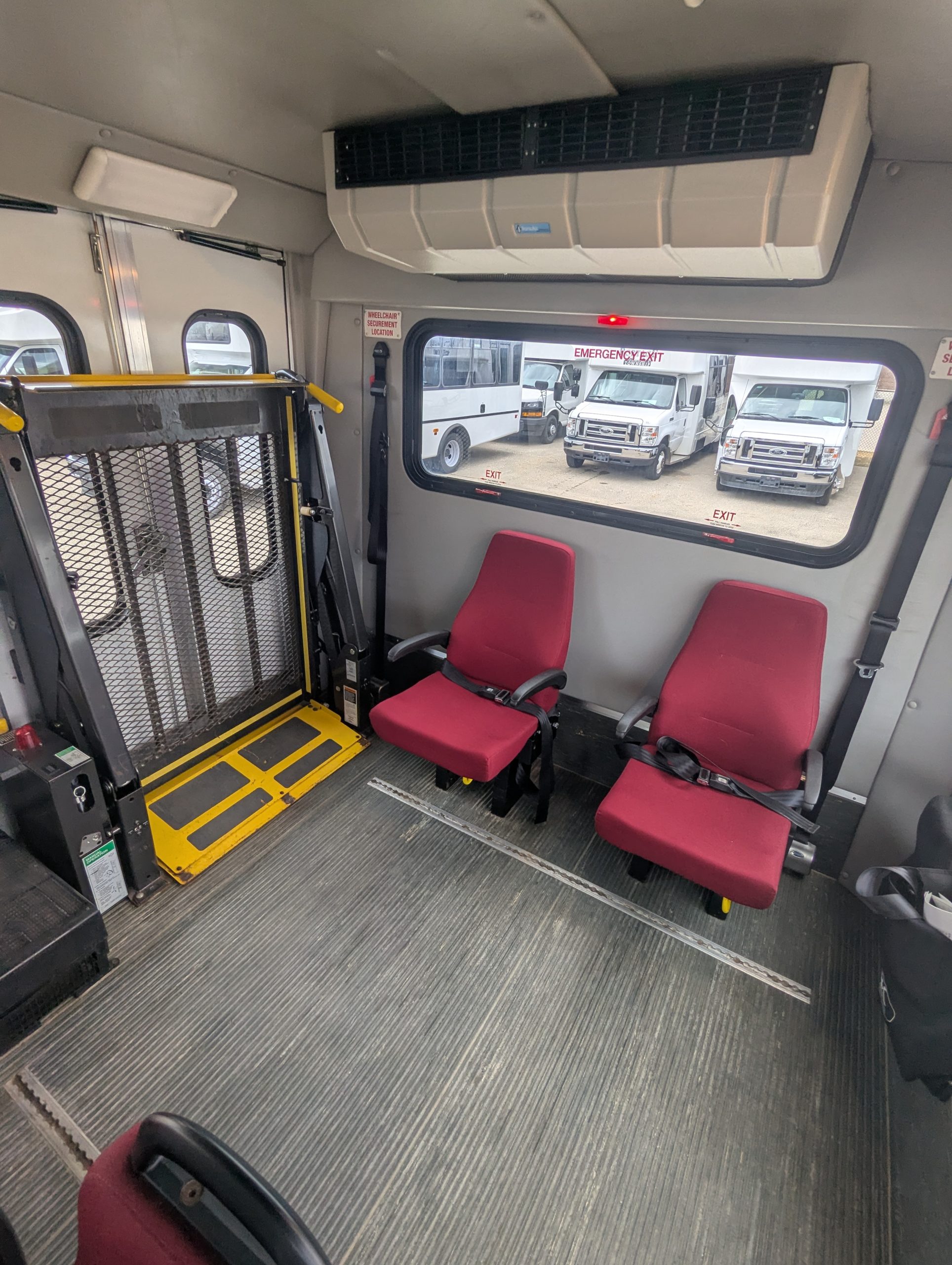 2013 Elkhart Shuttle Bus