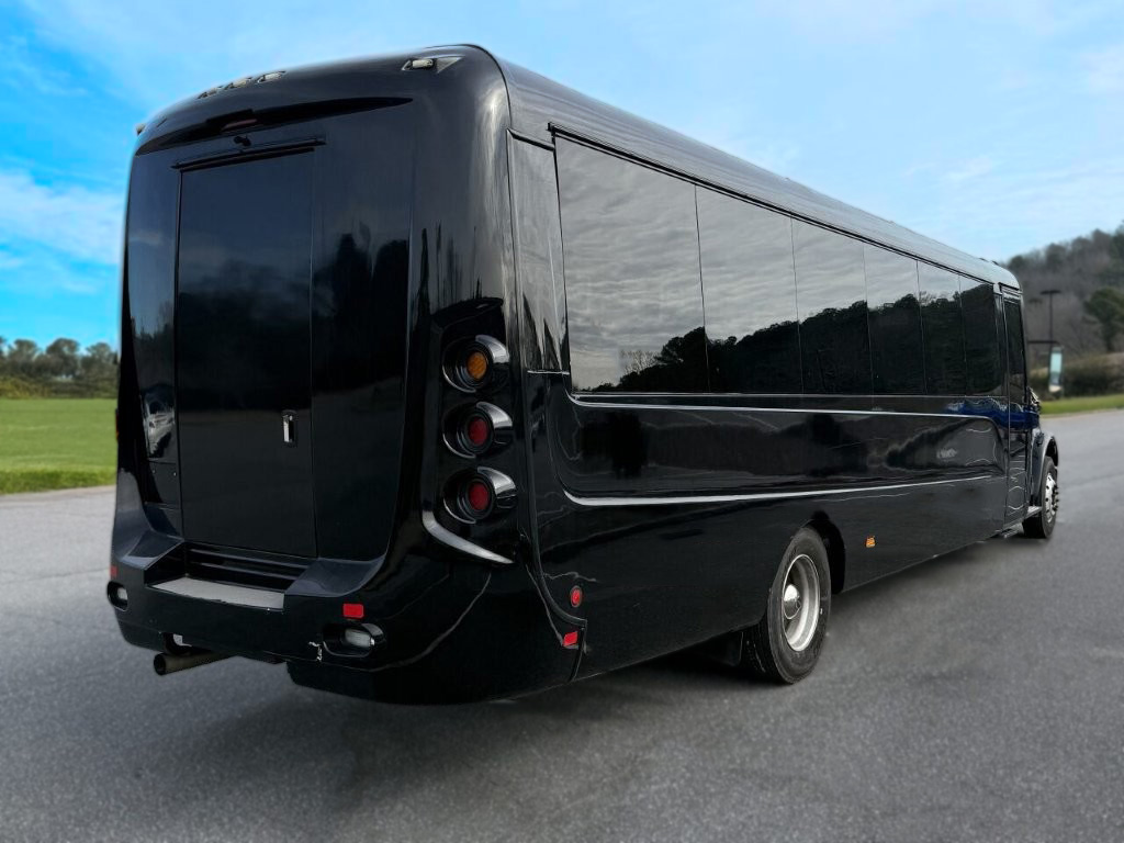 2018 Federal Premier Shuttle Bus