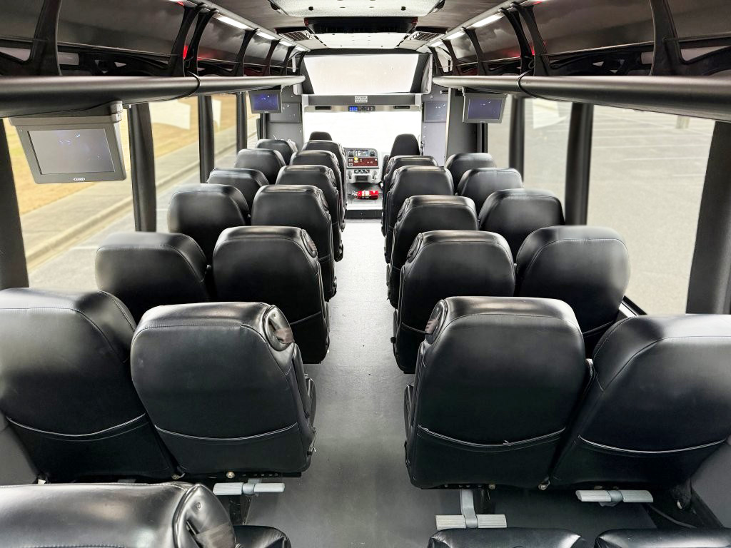 2018 Federal Premier Shuttle Bus