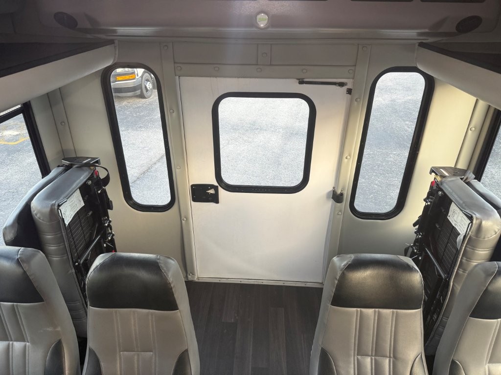 2019 Starcraft Allstar XL Shuttle Bus