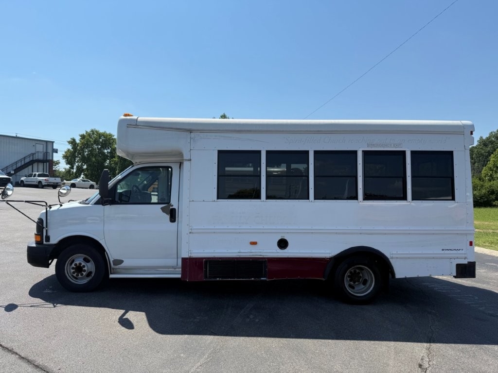 2010 Starcraft Prodigy Shuttle Bus