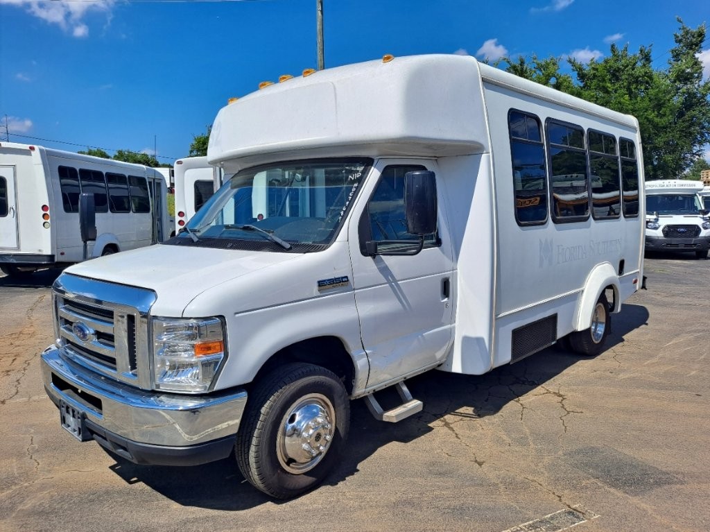 2017 ELKHART ECII Shuttle Bus