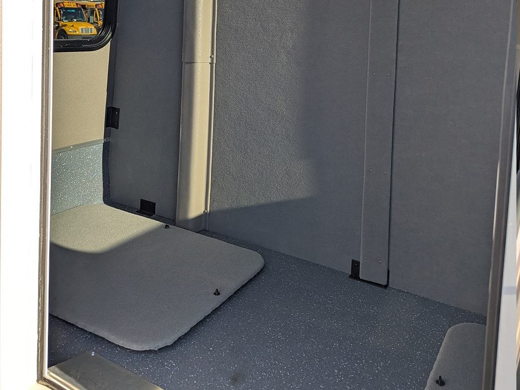 2025 Diamond Shuttle Bus