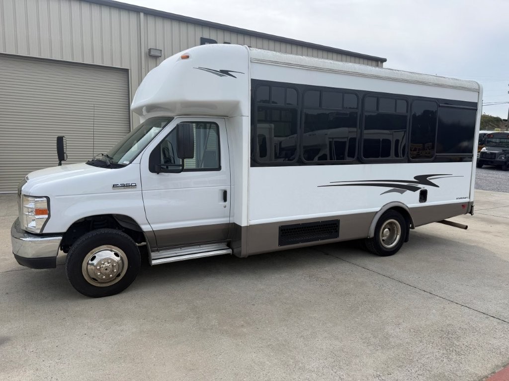 2019 Starcraft Allstar Executive Shuttle Bus