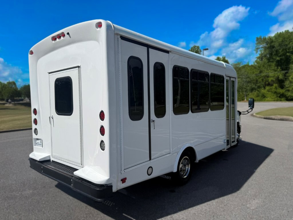 2022 Starcraft Allstar Shuttle Bus