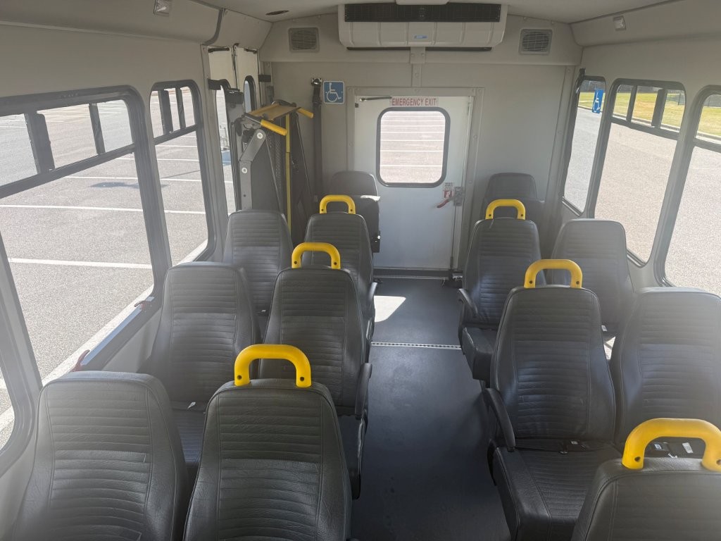 2022 Starcraft Allstar Shuttle Bus