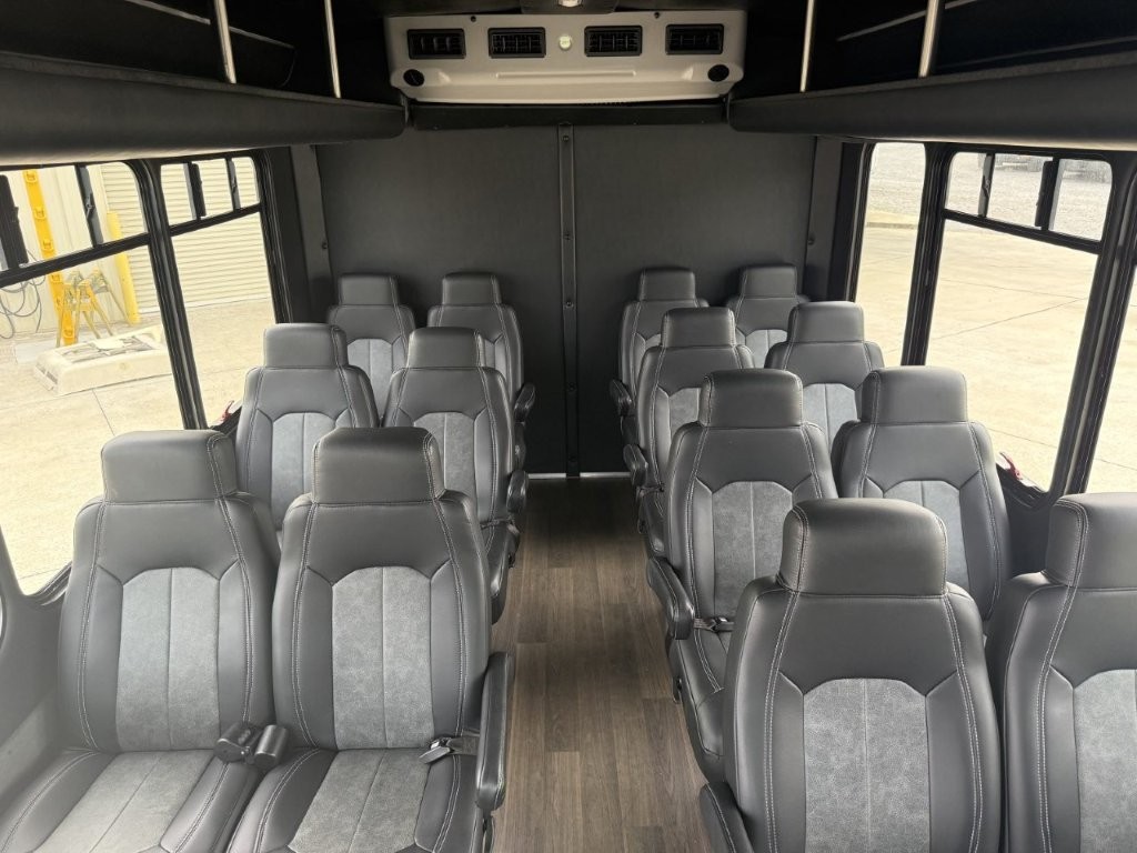 2019 Starcraft Allstar Executive Shuttle Bus