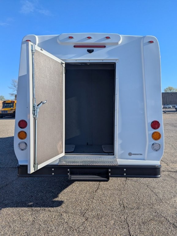 2025 Diamond Shuttle Bus