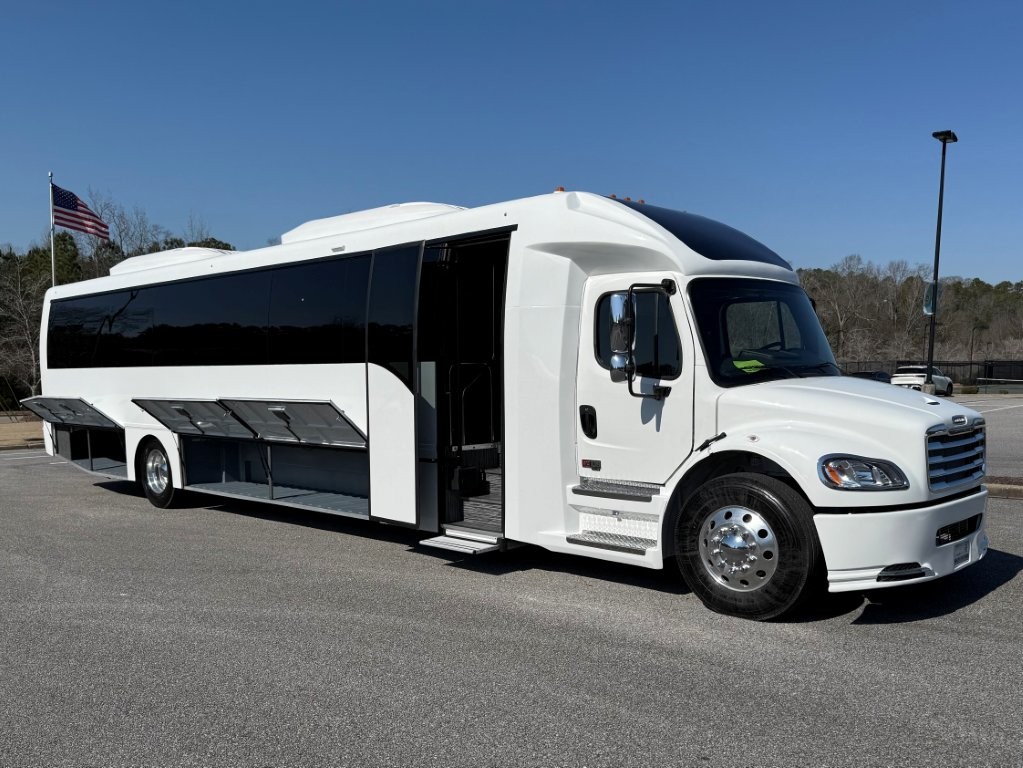 2026 Freightliner Summit