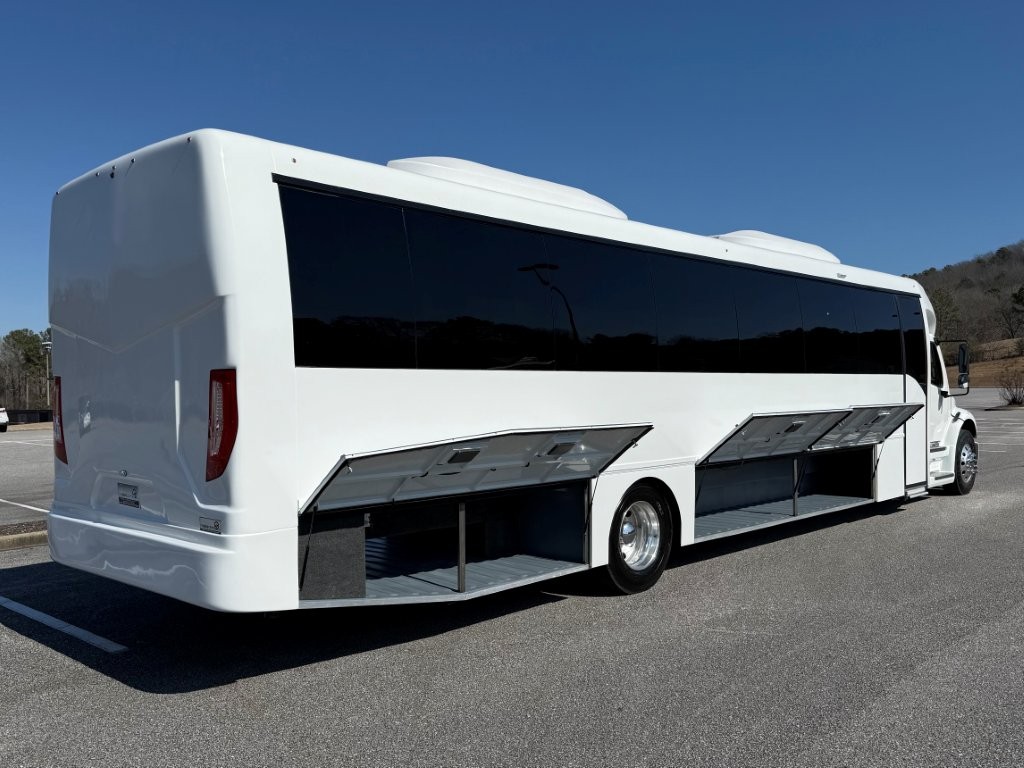 2026 Freightliner Summit