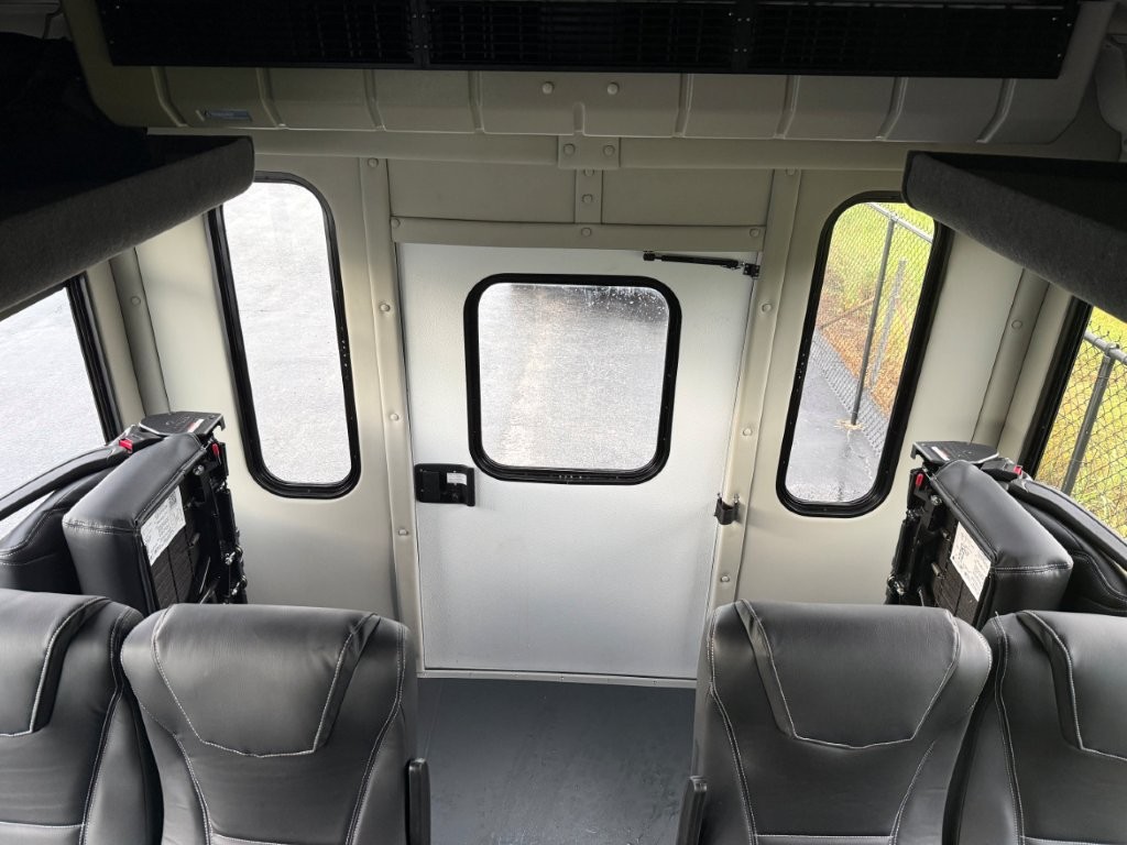 2027 Starcraft XLT SC-20 Shuttle Bus