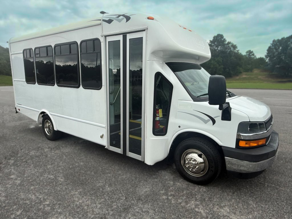 2021 Starcraft Allstar Shuttle Bus