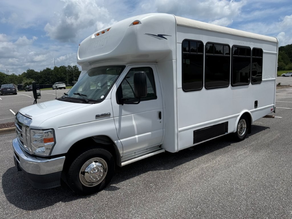 2021 Starcraft Allstar Shuttle Bus