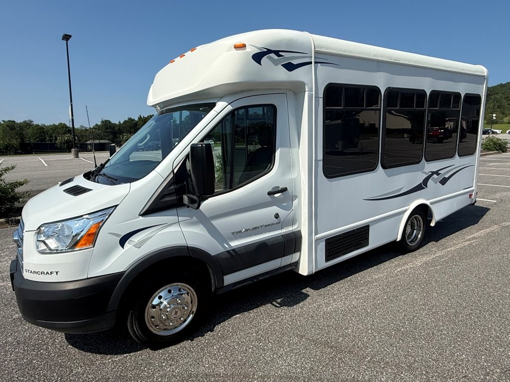 2017 Starcraft Starlite Shuttle Bus