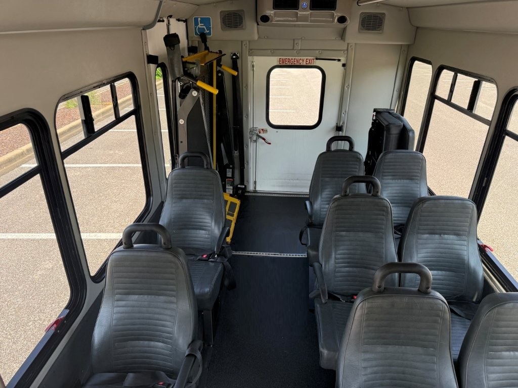 2017 Starcraft Starlite Shuttle Bus