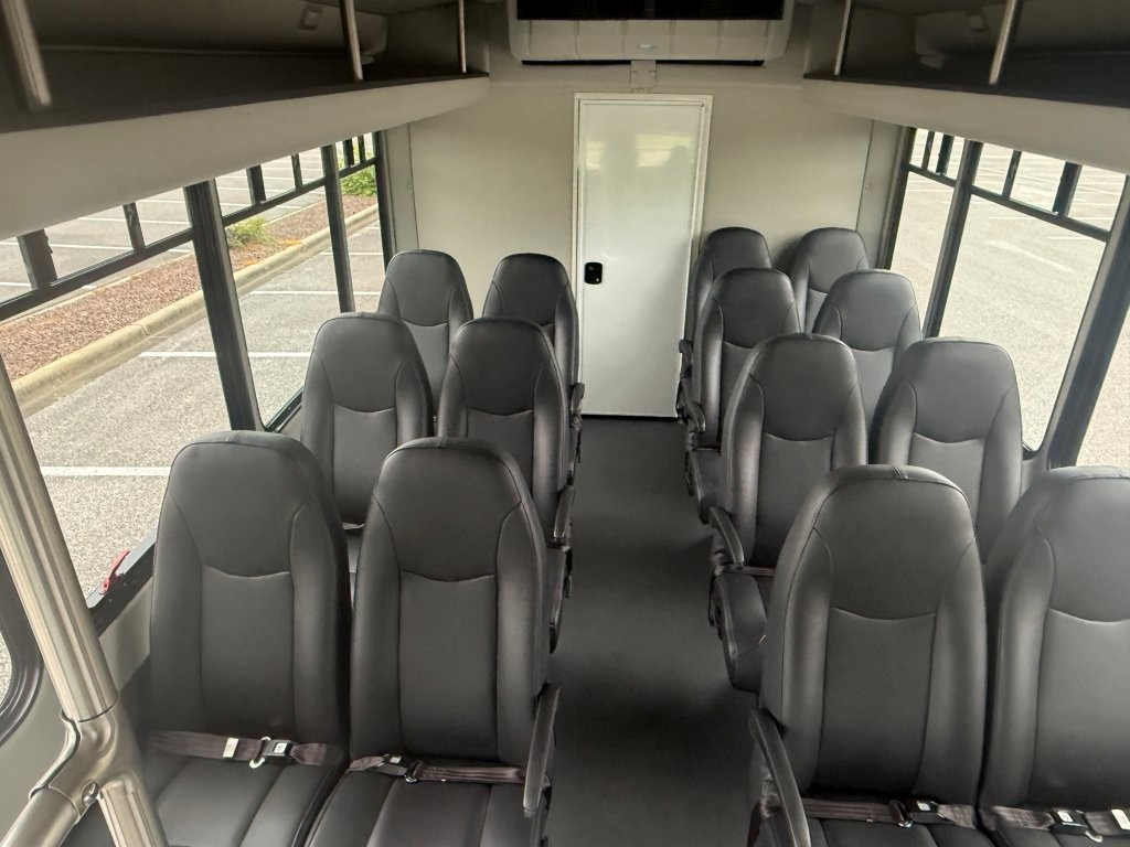 2021 Starcraft Allstar Shuttle Bus