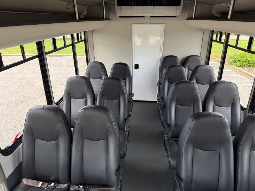 2021 Starcraft Allstar Shuttle Bus