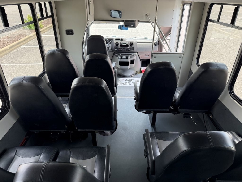 2021 Starcraft Allstar Shuttle Bus