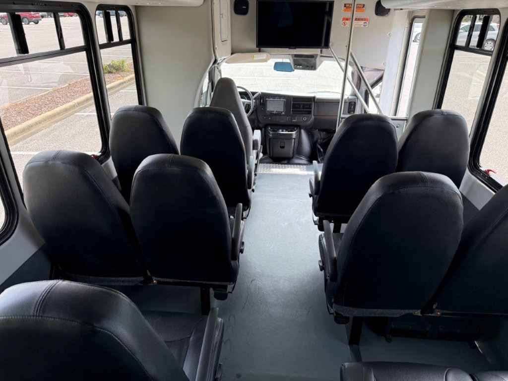2021 Starcraft Allstar Shuttle Bus