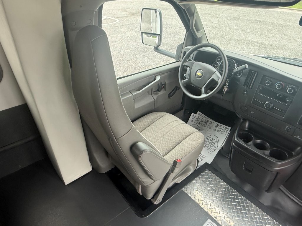 2021 Starcraft Allstar Shuttle Bus