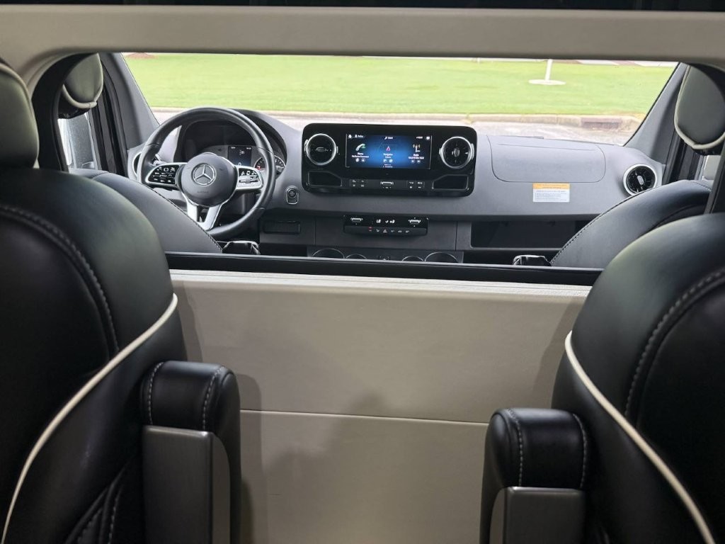 2024 First Class Customs Executive Sprinter