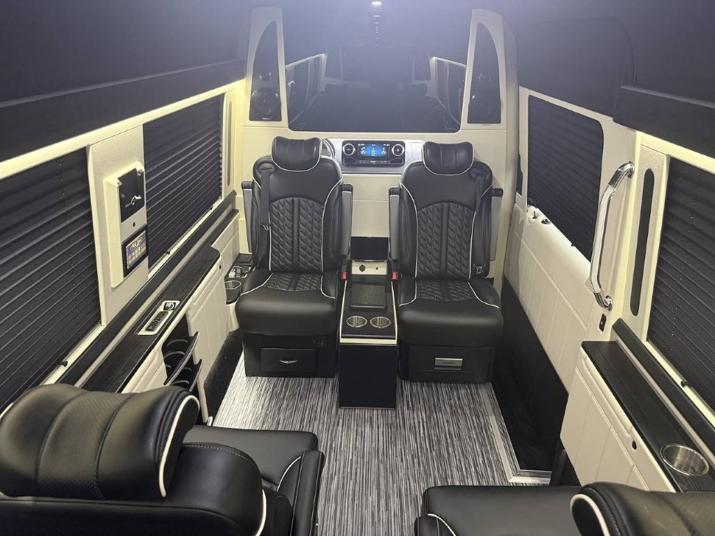 2024 First Class Customs Executive Sprinter