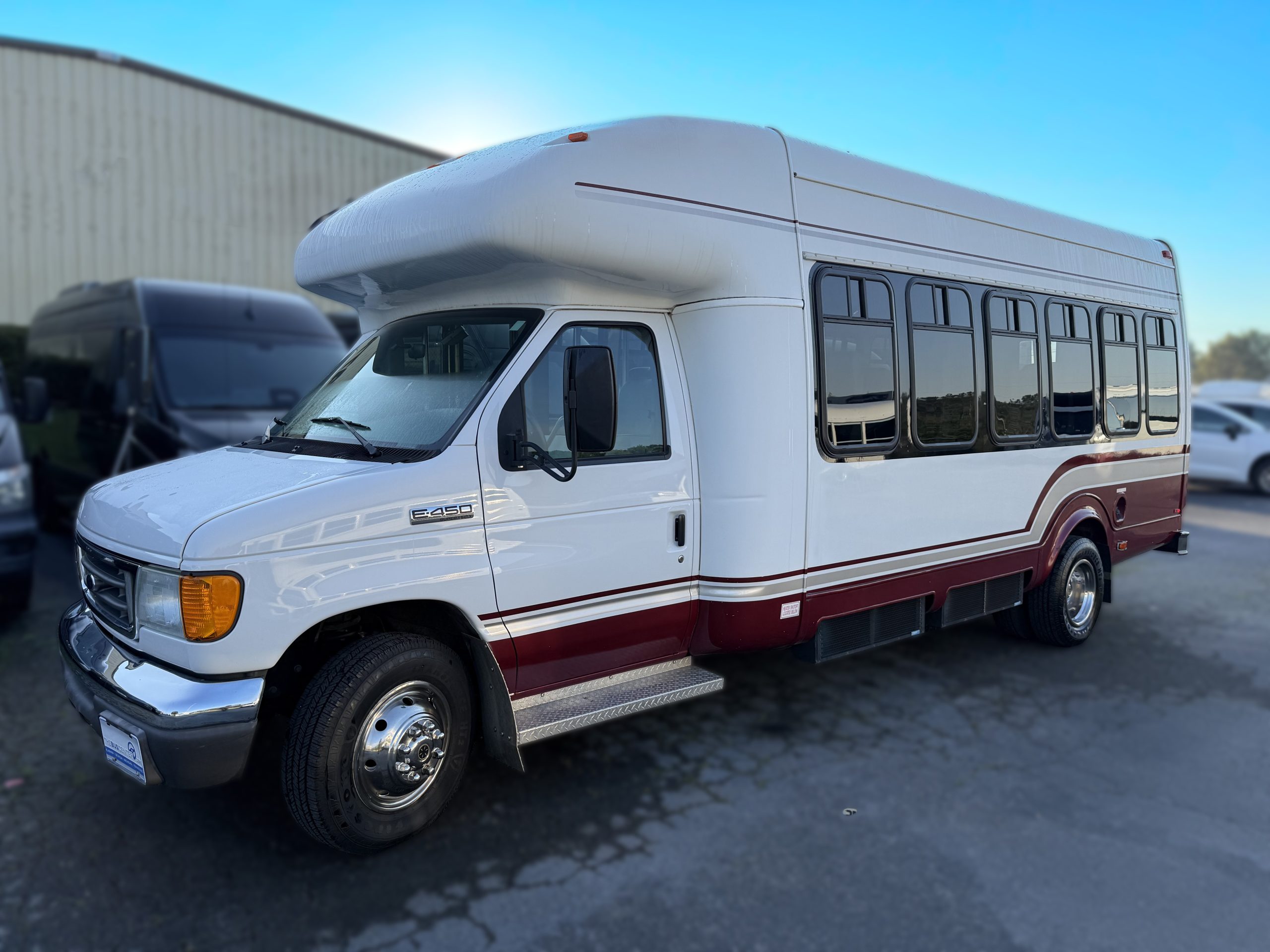 2007 StarTrans Senator